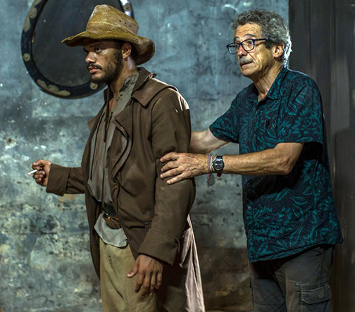 Fernando Pérez rodando "Insumisas"
