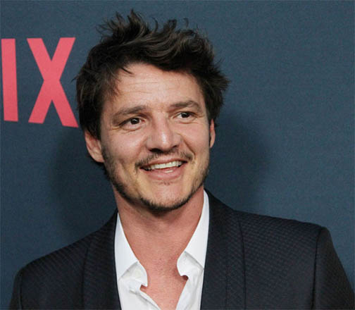 Pedro Pascal es "The Mandalorian"